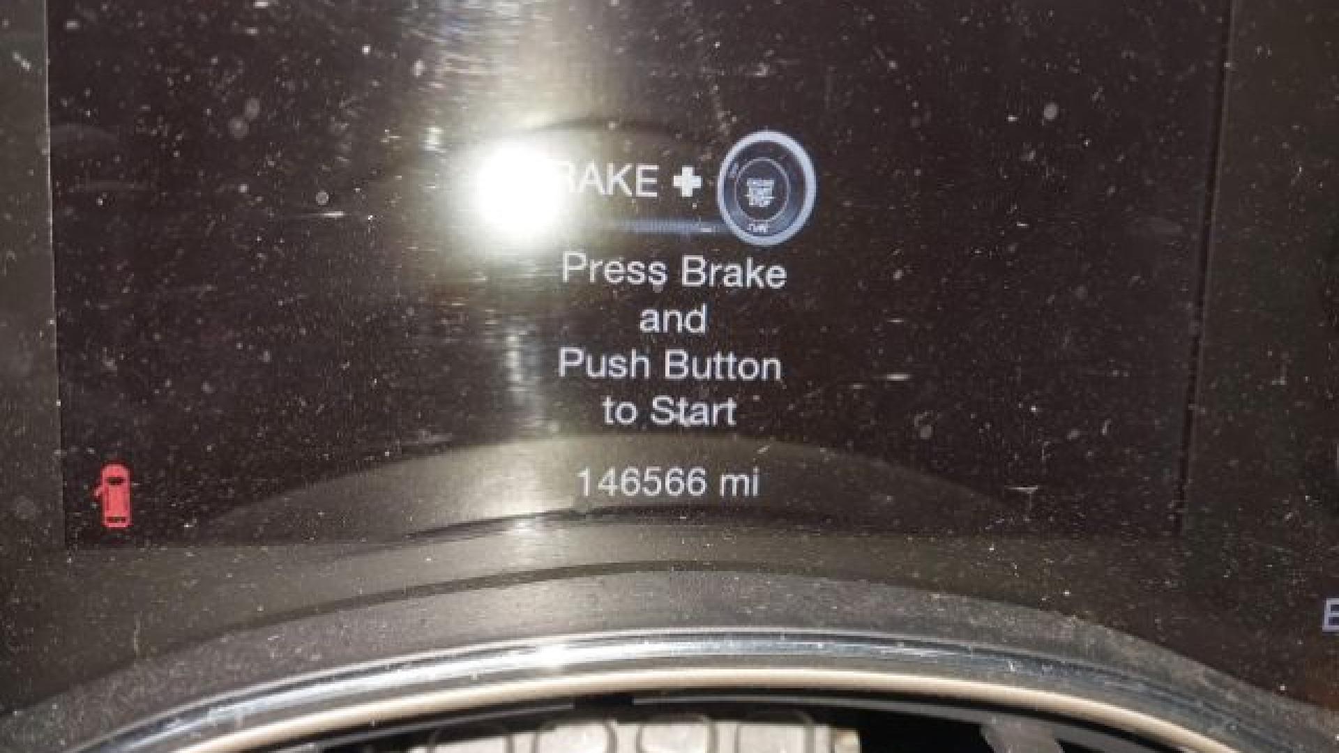 Jeep  - Grand Cherokee - 2017 - Black - 41168928