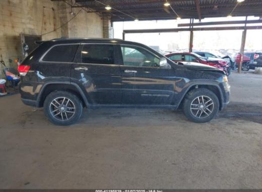 Jeep  - Grand Cherokee - 2017 - Black - 41195839