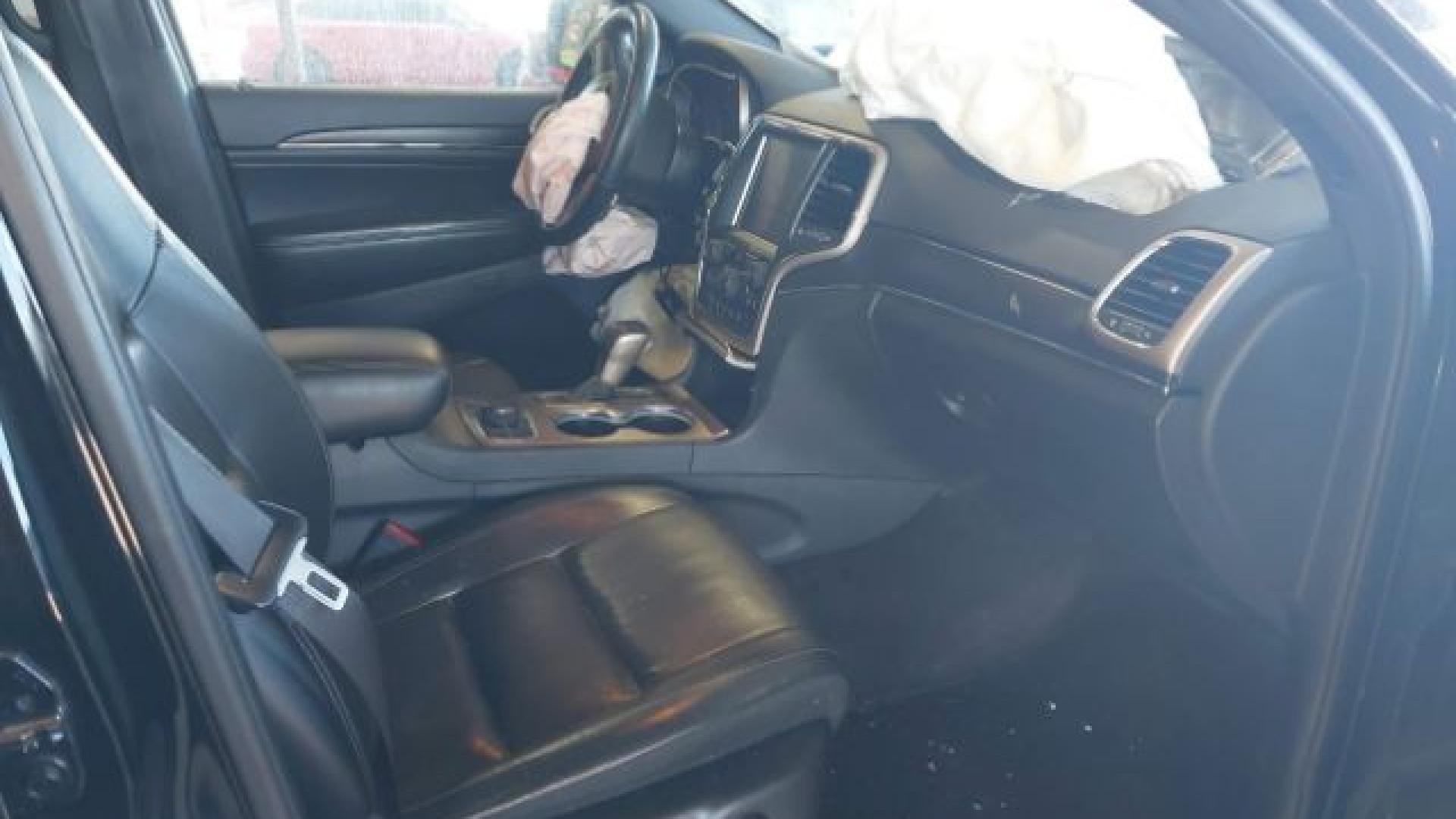 Jeep  - Grand Cherokee - 2017 - Black - 41195839