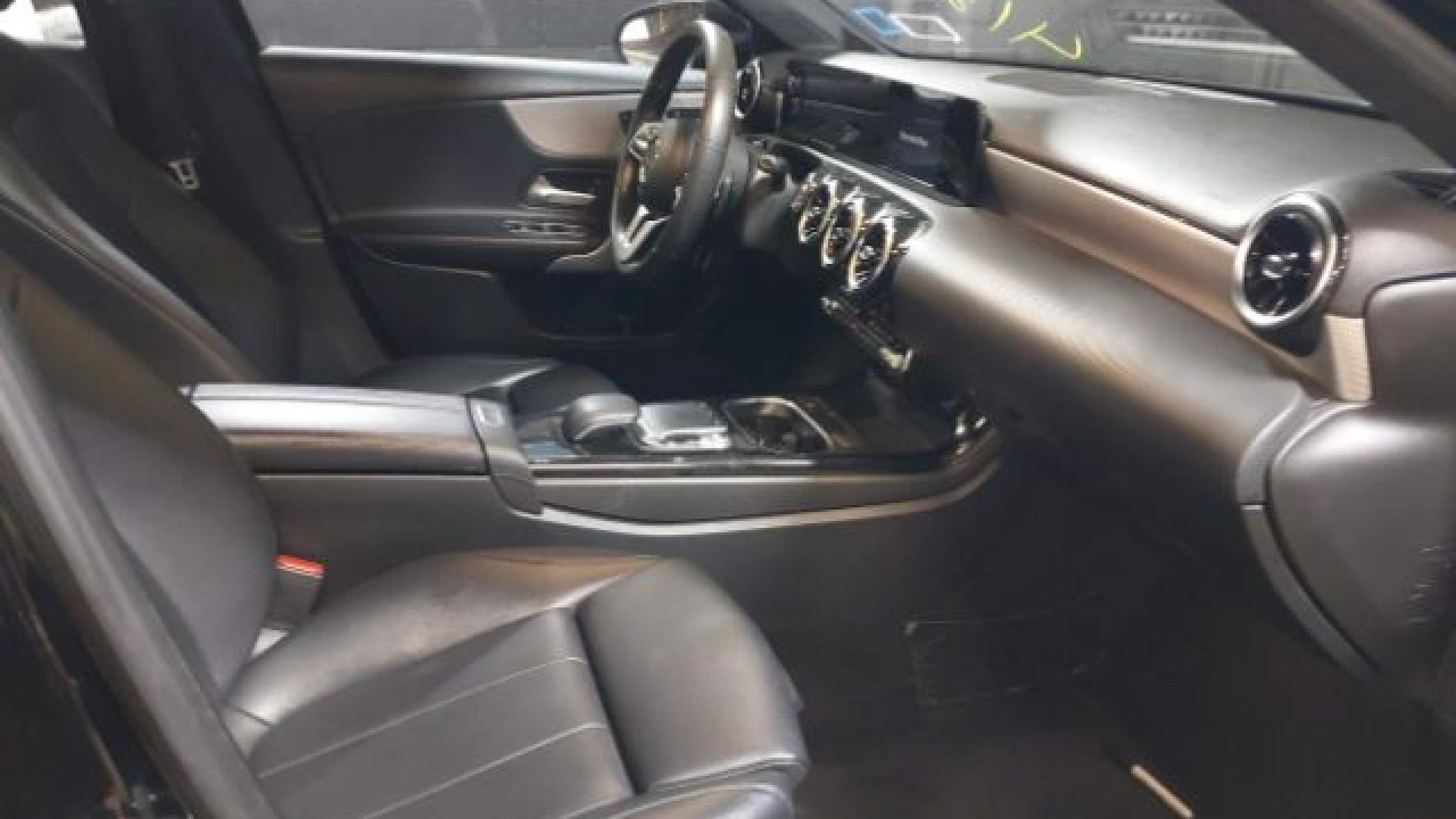 Mercedes - A220 - 2019 - Black - 41208599