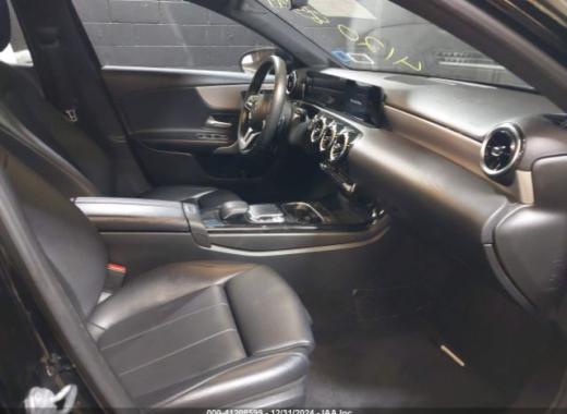 Mercedes - A220 - 2019 - Black - 41208599