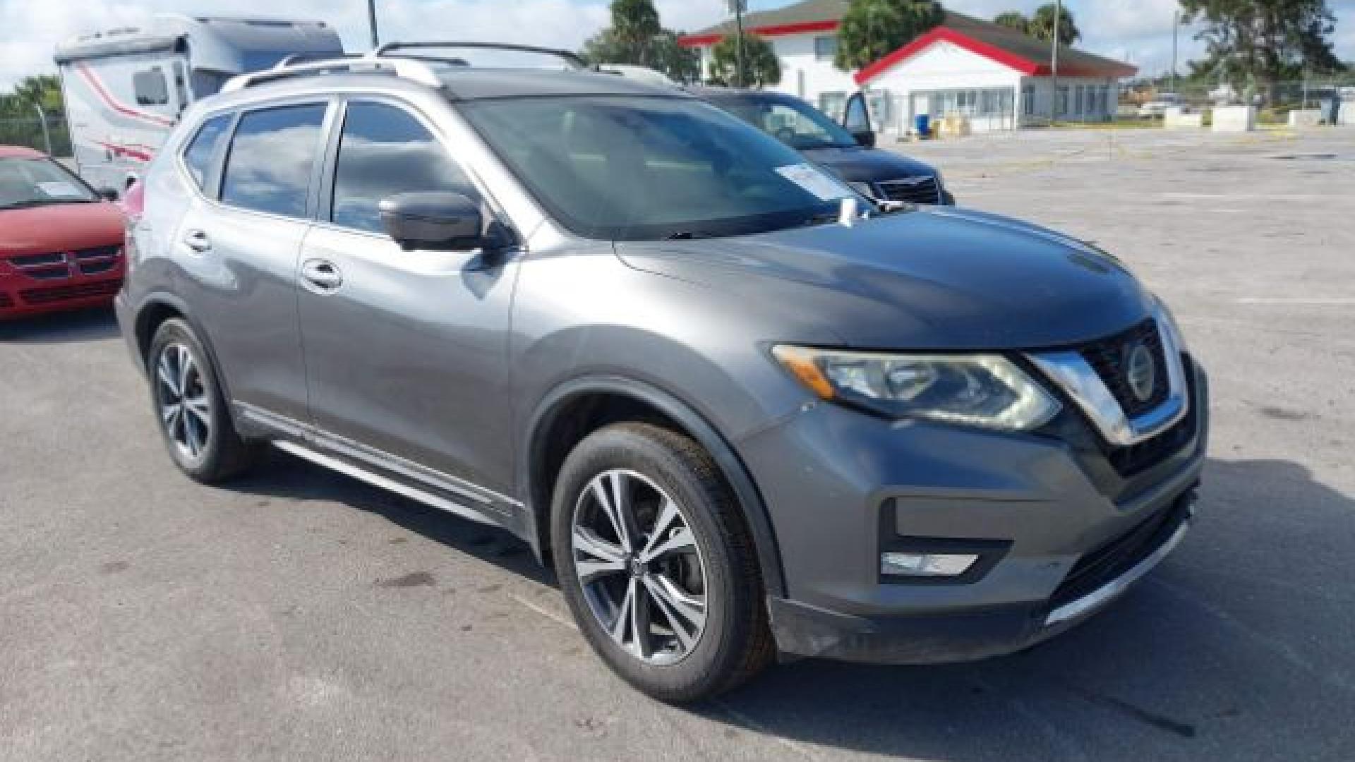 Nissan  - Rogue - 2018 - Grey - 41224194