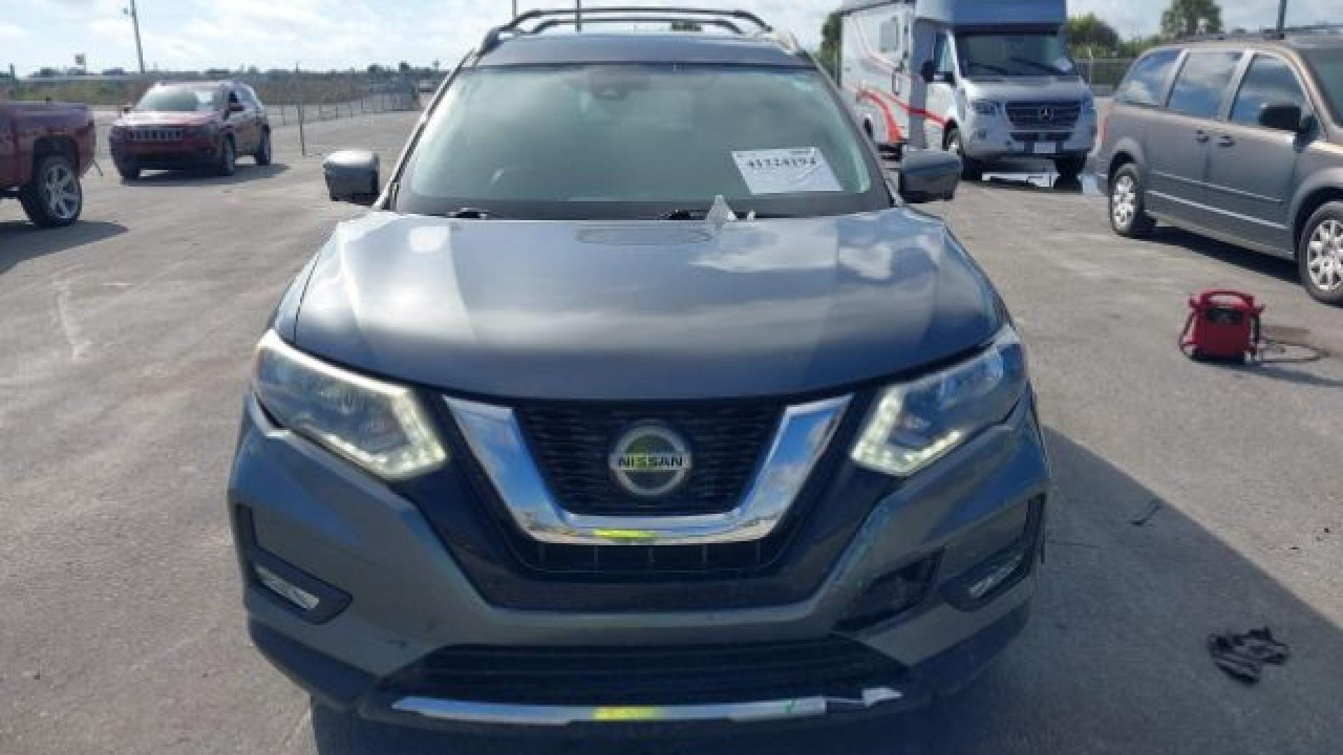 Nissan  - Rogue - 2018 - Grey - 41224194
