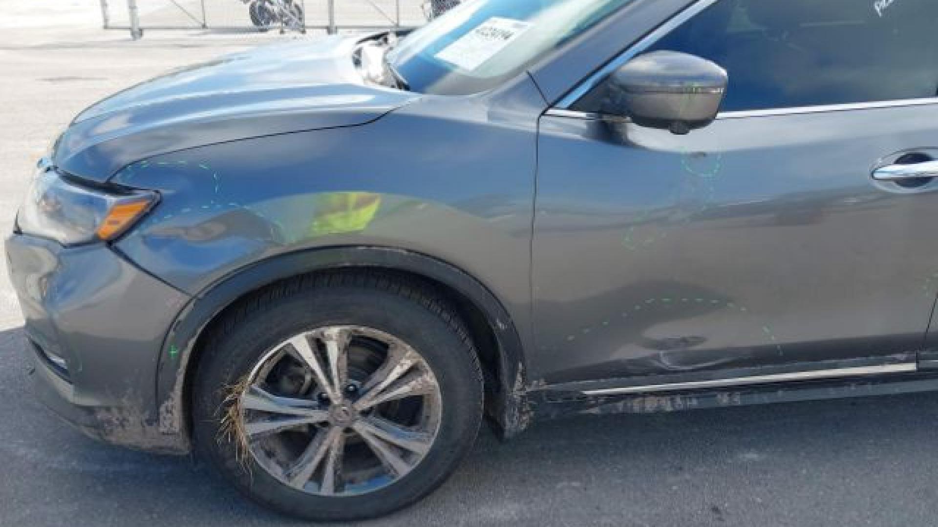 Nissan  - Rogue - 2018 - Grey - 41224194