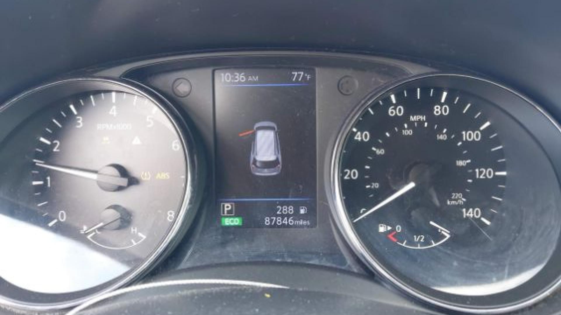 Nissan  - Rogue - 2018 - Grey - 41224194