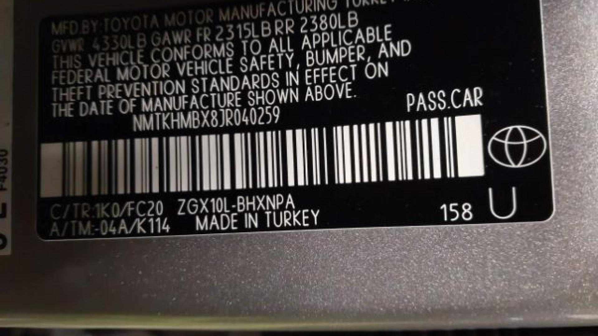 Toyota  - C-Hr  - 2018 - Silver - 41235757