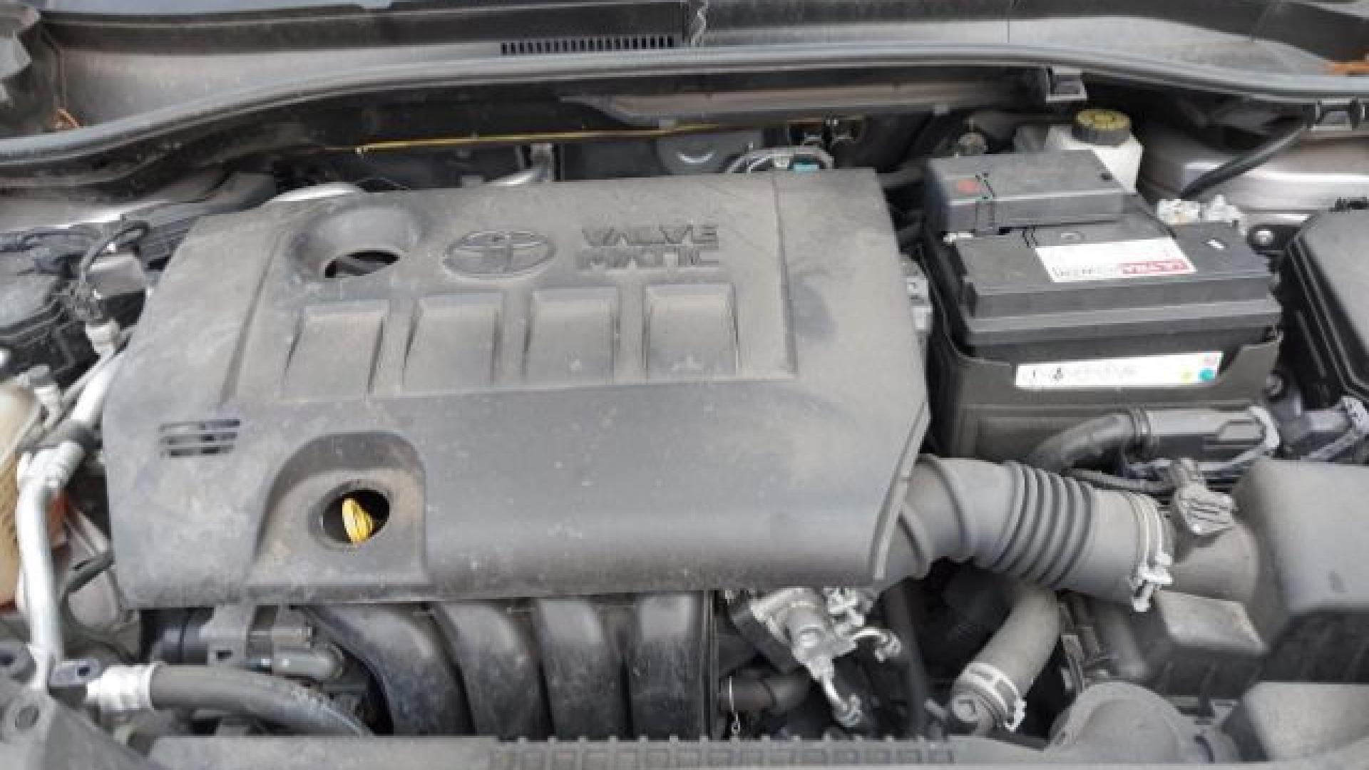 Toyota  - C-Hr  - 2018 - Silver - 41236655