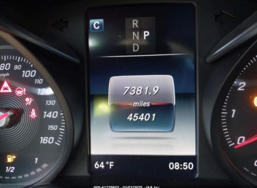 Mercedes - Glc300 - 2019 - Black - 41239602