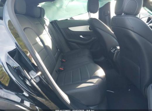 Mercedes - Glc300 - 2019 - Black - 41239602