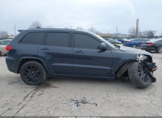 Jeep  - Grand Cherokee - 2017 - Navyblue - 41240705