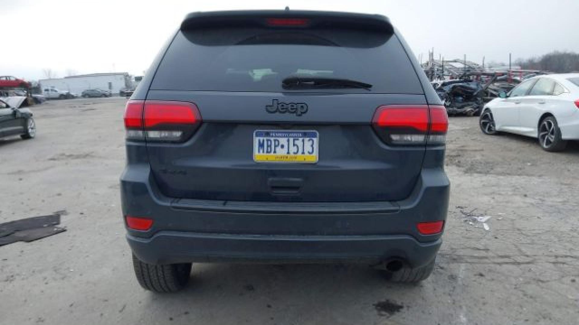 Jeep  - Grand Cherokee - 2017 - Navyblue - 41240705