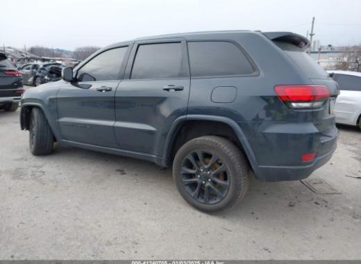 Jeep  - Grand Cherokee - 2017 - Navyblue - 41240705
