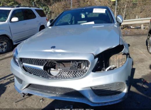 Mercedes - C300 - 2018 - Silver - 41244896