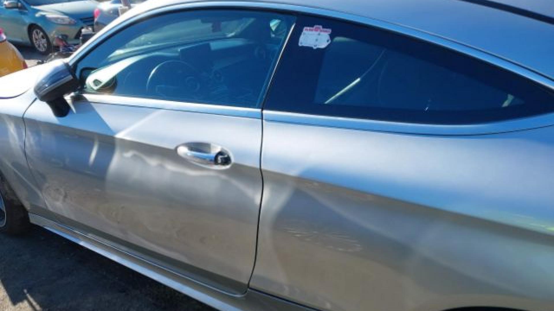 Mercedes - C300 - 2018 - Silver - 41244896