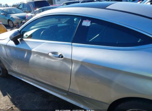 Mercedes - C300 - 2018 - Silver - 41244896