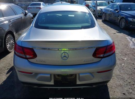 Mercedes - C300 - 2018 - Silver - 41244896