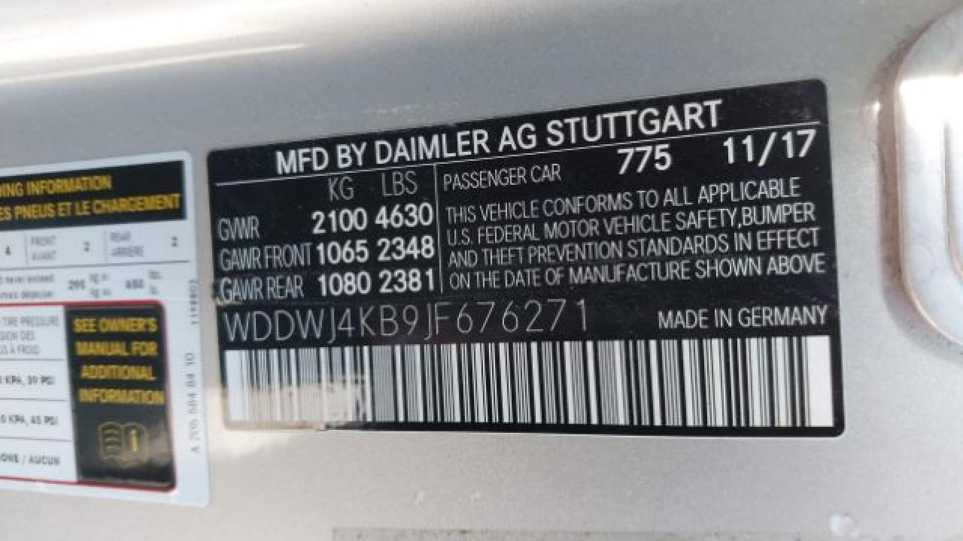 Mercedes - C300 - 2018 - Silver - 41244896