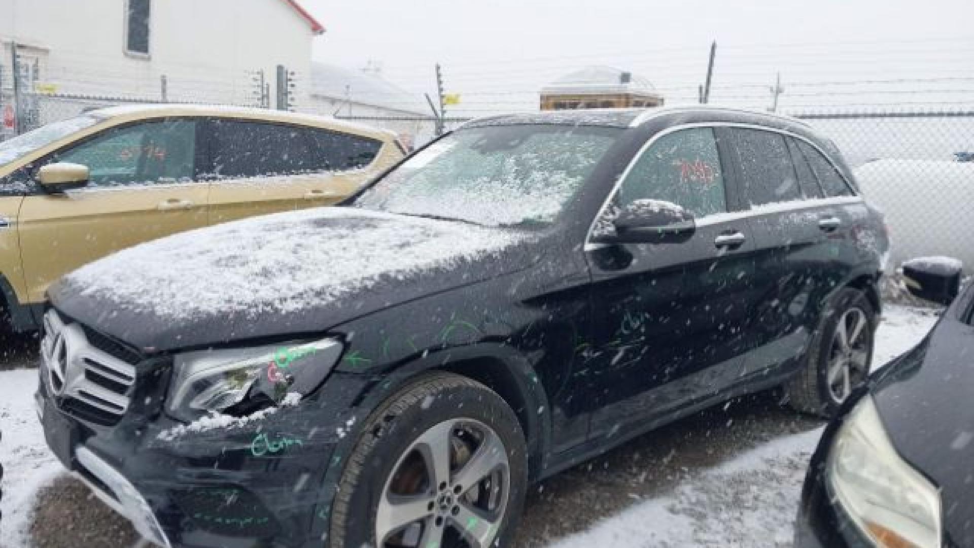 Mercedes - Glc300 - 2018 - Black - 41257095