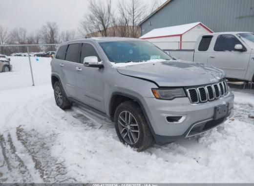 Jeep  - Grand Cherokee - 2017 - Silver - 41258536