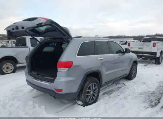 Jeep  - Grand Cherokee - 2017 - Silver - 41258536