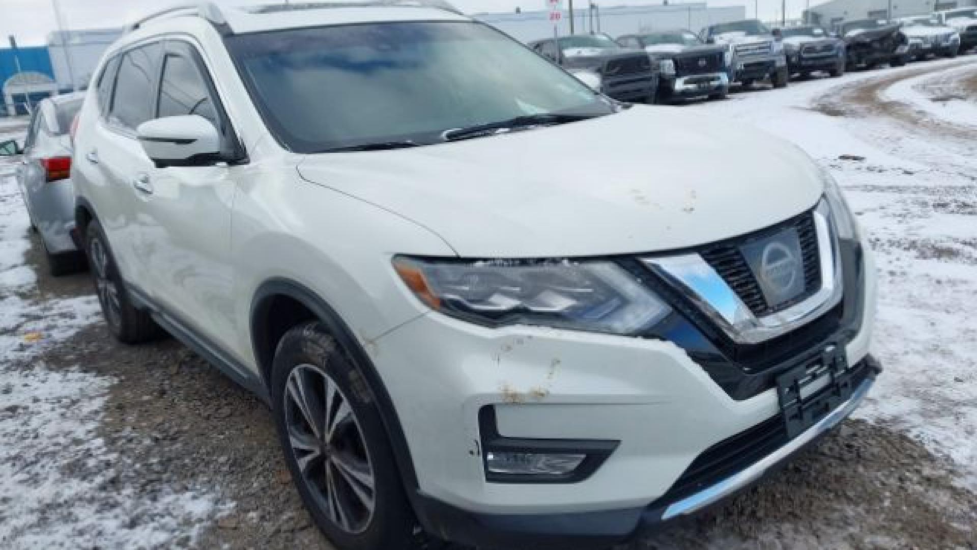 Nissan  - Rogue - 2017 - Grey - 41274444