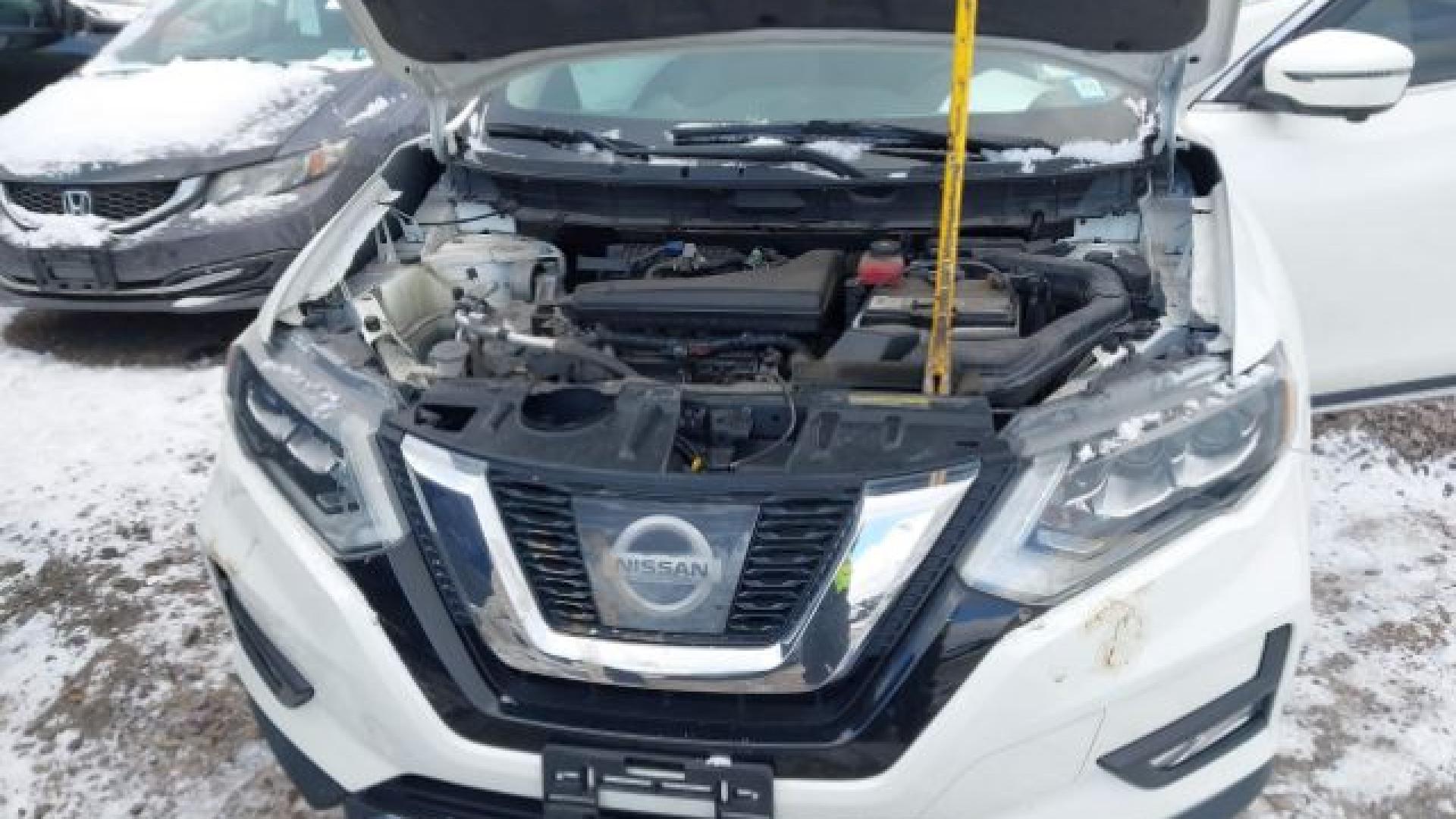 Nissan  - Rogue - 2017 - Grey - 41274444