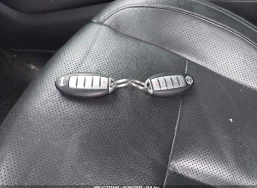 Nissan  - Rogue - 2017 - Grey - 41274444