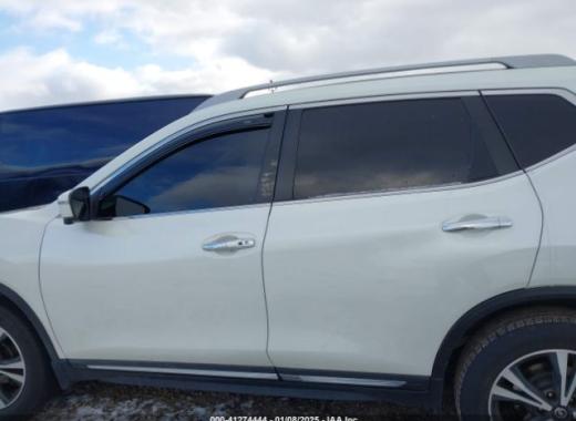 Nissan  - Rogue - 2017 - Grey - 41274444