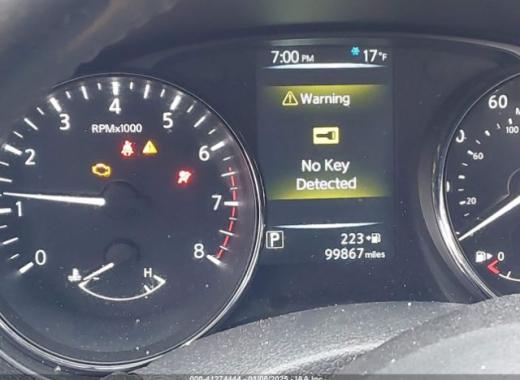 Nissan  - Rogue - 2017 - Grey - 41274444