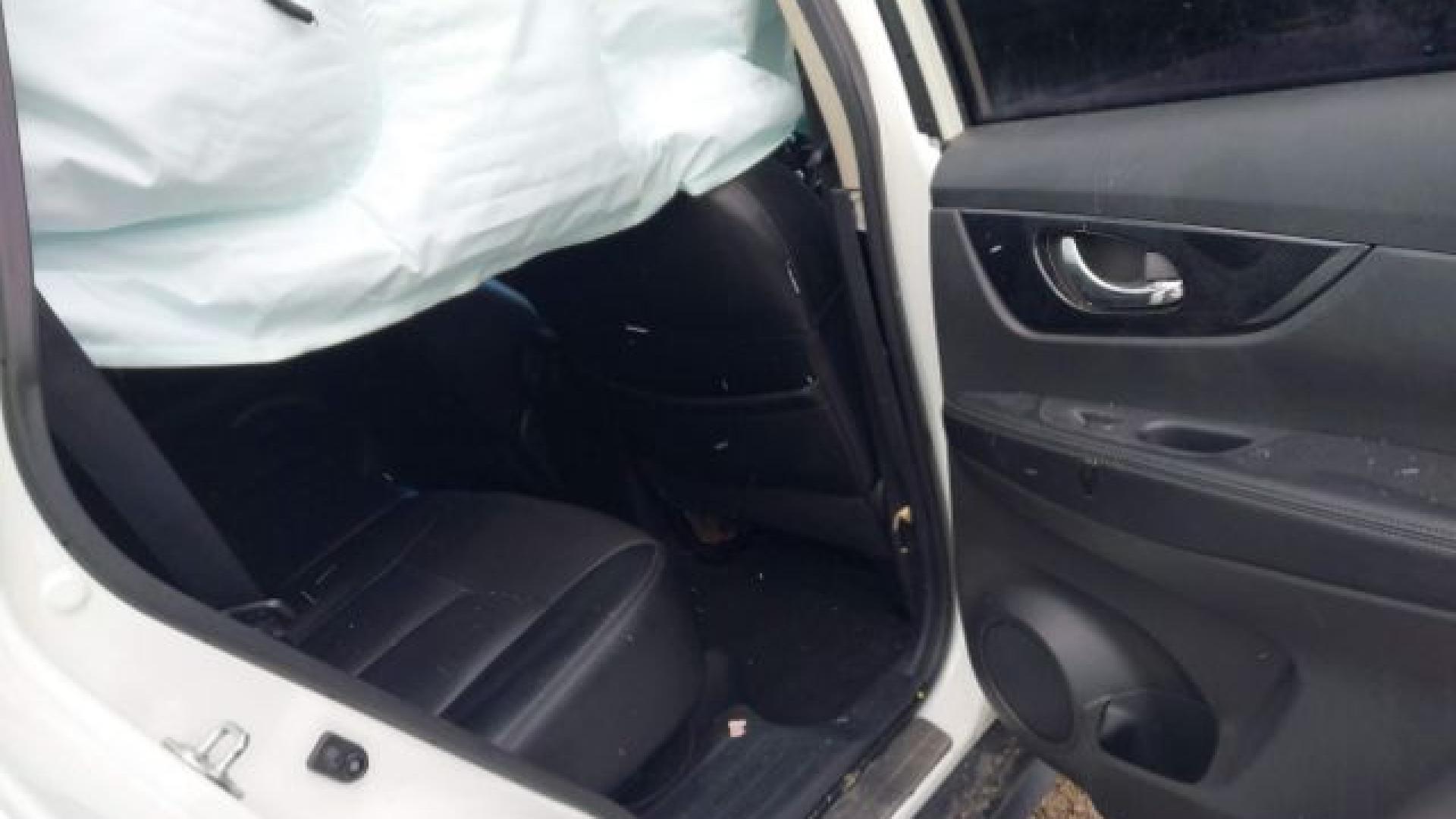 Nissan  - Rogue - 2017 - Grey - 41274444