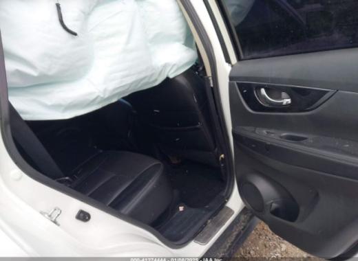 Nissan  - Rogue - 2017 - Grey - 41274444