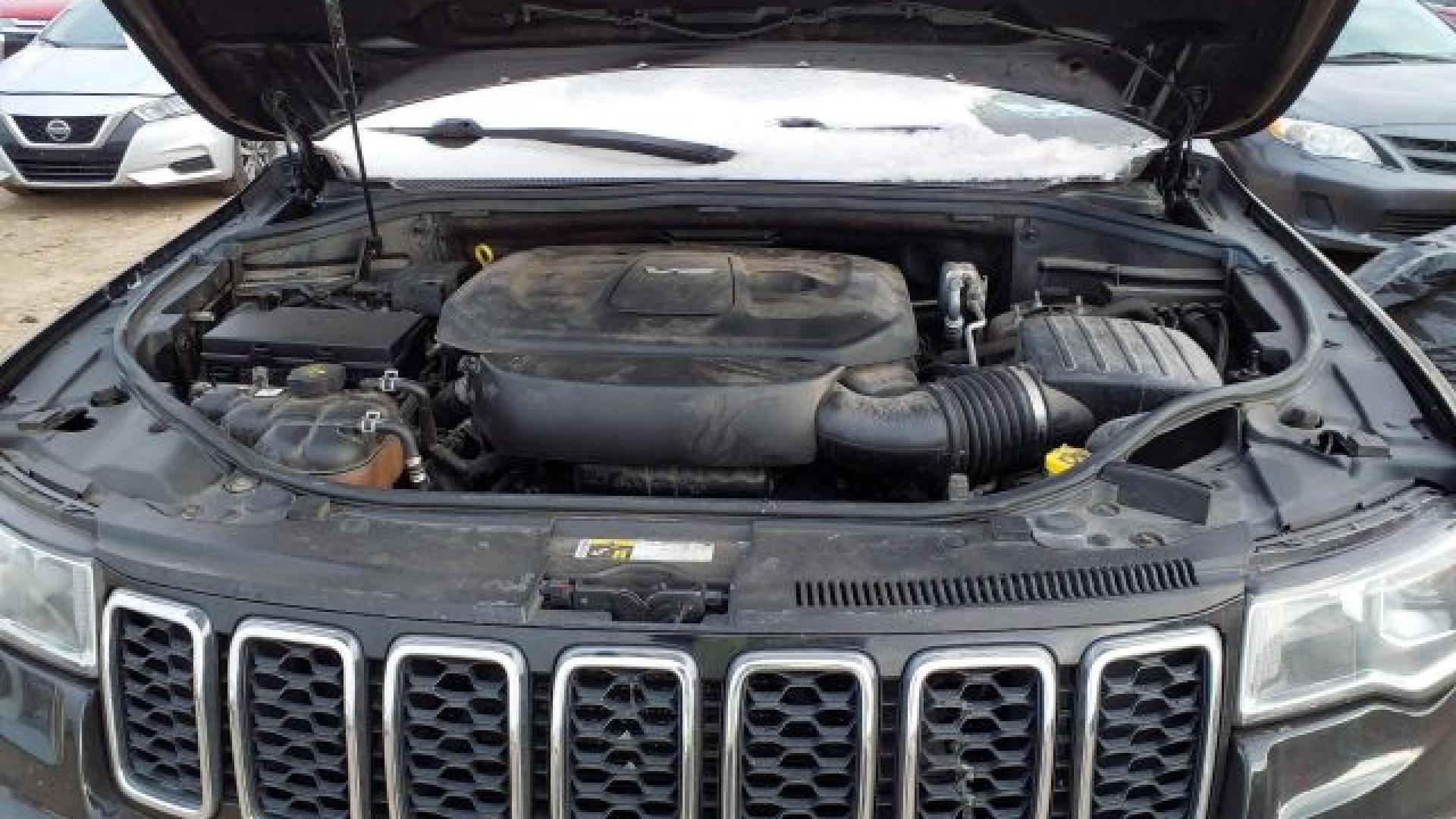 Jeep  - Grand Cherokee - 2017 - Black - 41283754