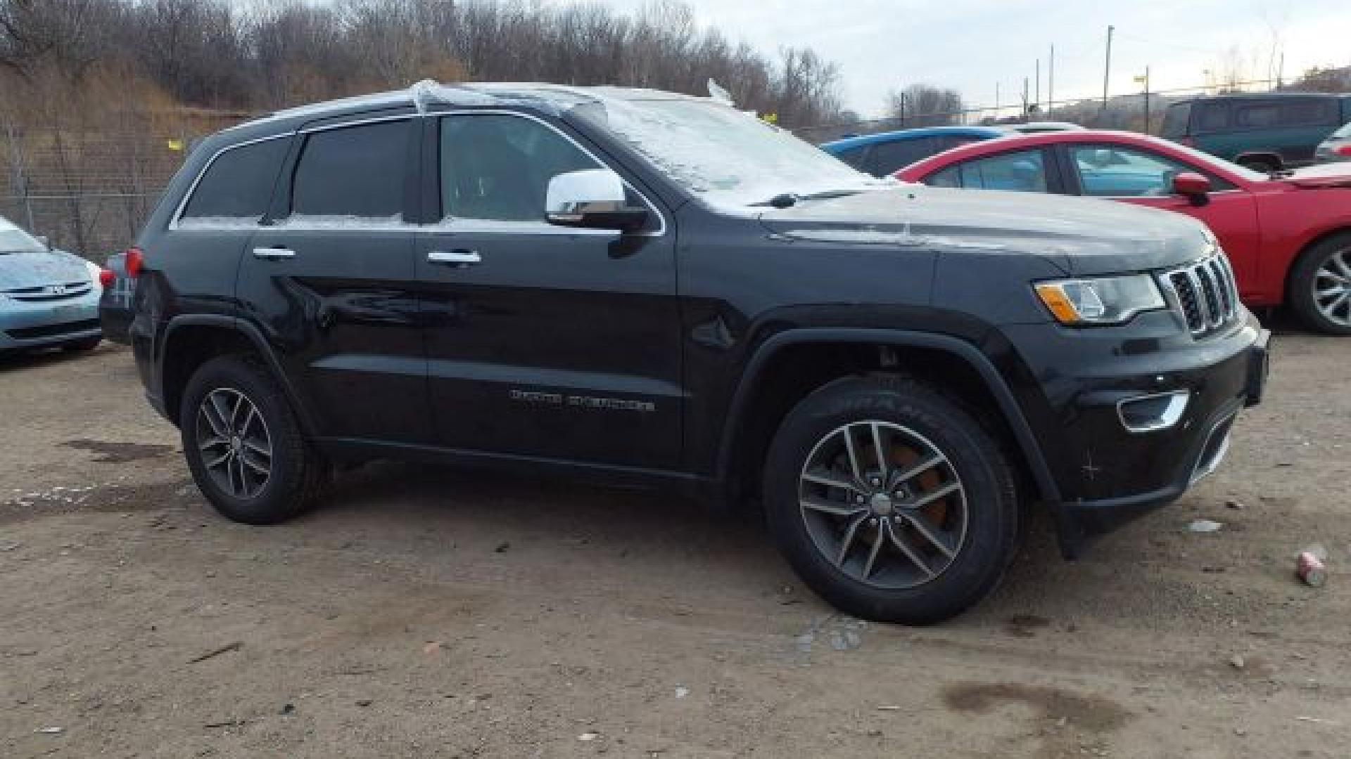 Jeep  - Grand Cherokee - 2017 - Black - 41283754