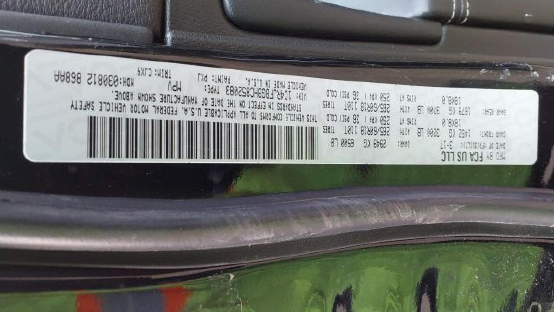 Jeep  - Grand Cherokee - 2017 - Black - 41283754