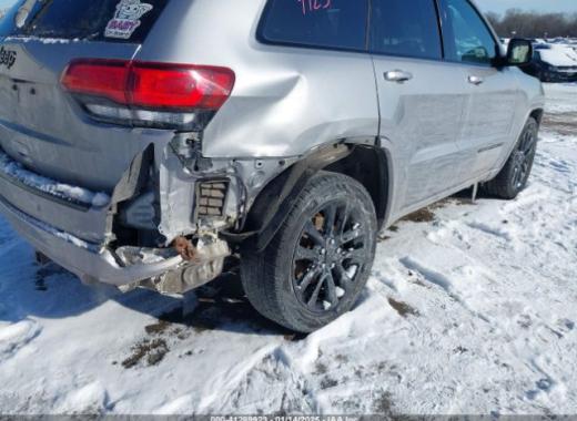 Jeep  - Grand Cherokee - 2018 - Silver - 41289923