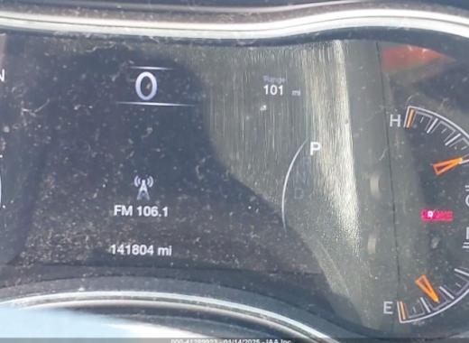 Jeep  - Grand Cherokee - 2018 - Silver - 41289923