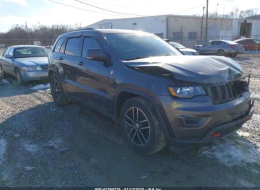 Jeep  - Grand Cherokee - 2017 - Grey - 41294235
