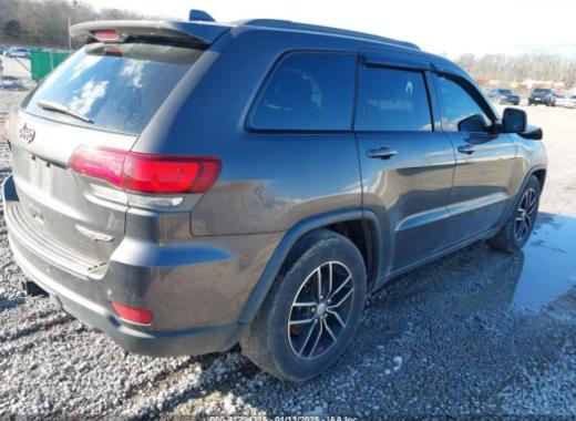 Jeep  - Grand Cherokee - 2017 - Grey - 41294235