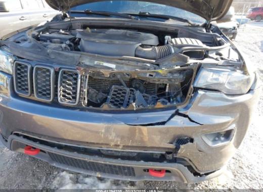 Jeep  - Grand Cherokee - 2017 - Grey - 41294235