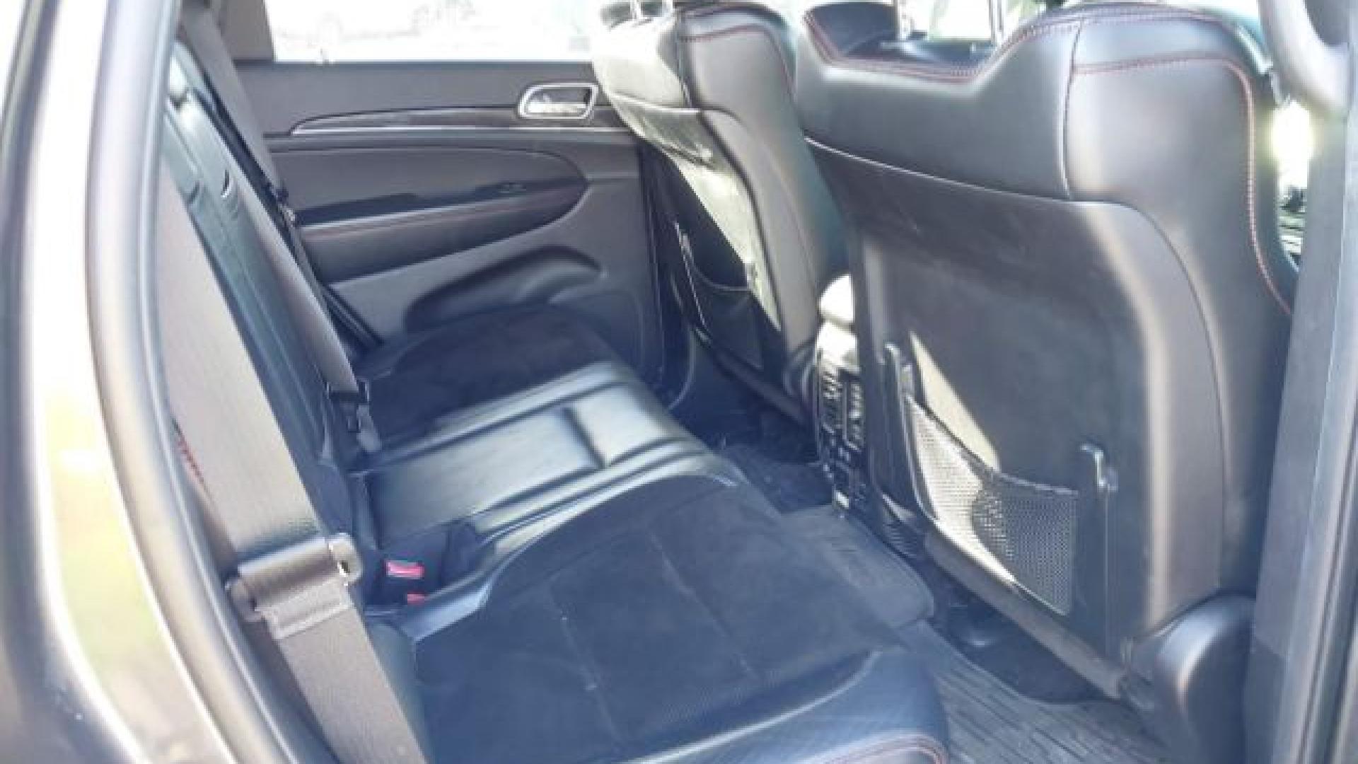 Jeep  - Grand Cherokee - 2017 - Grey - 41294235