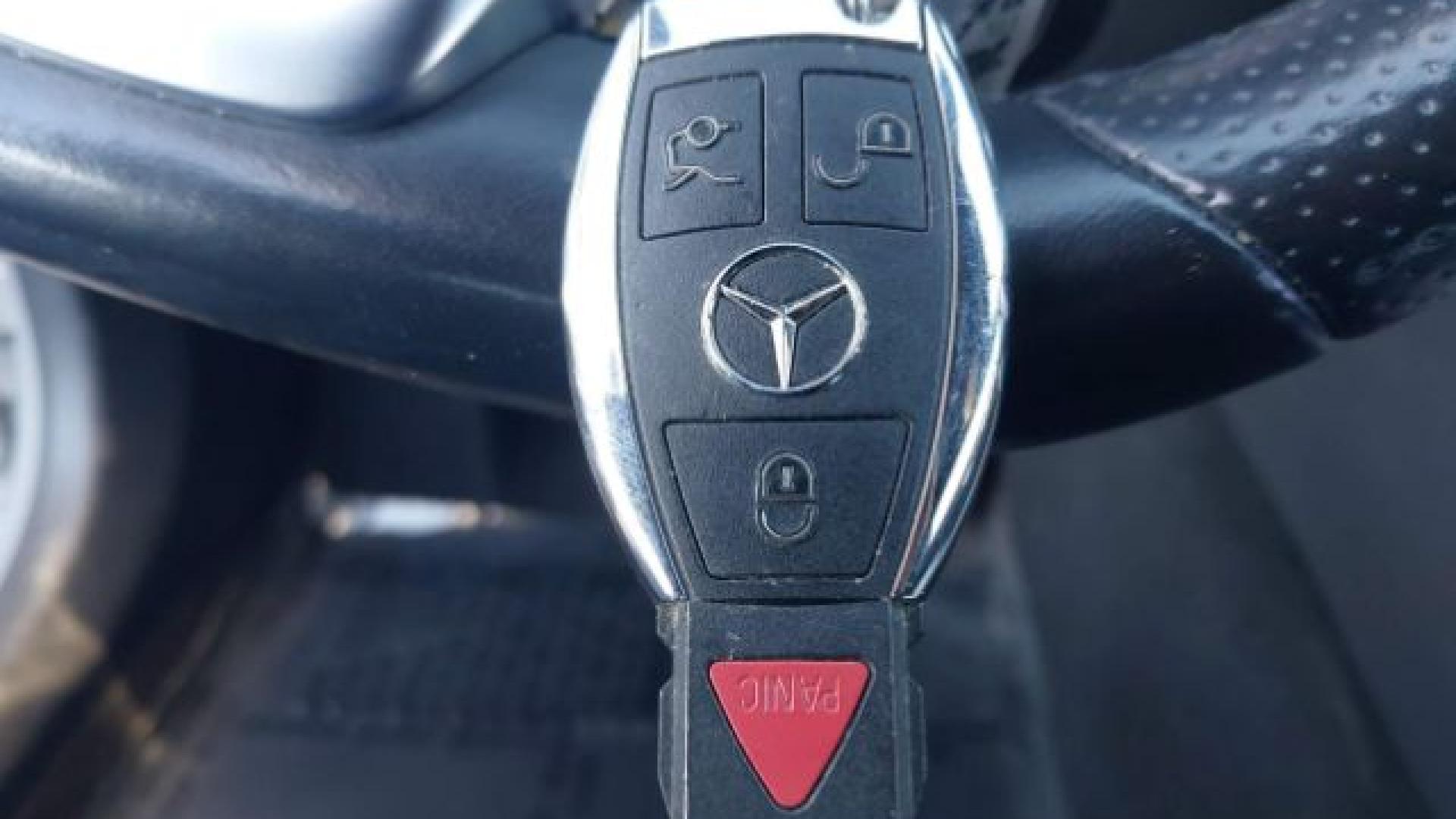 Mercedes - C300 - 2017 - Silver - 41296174