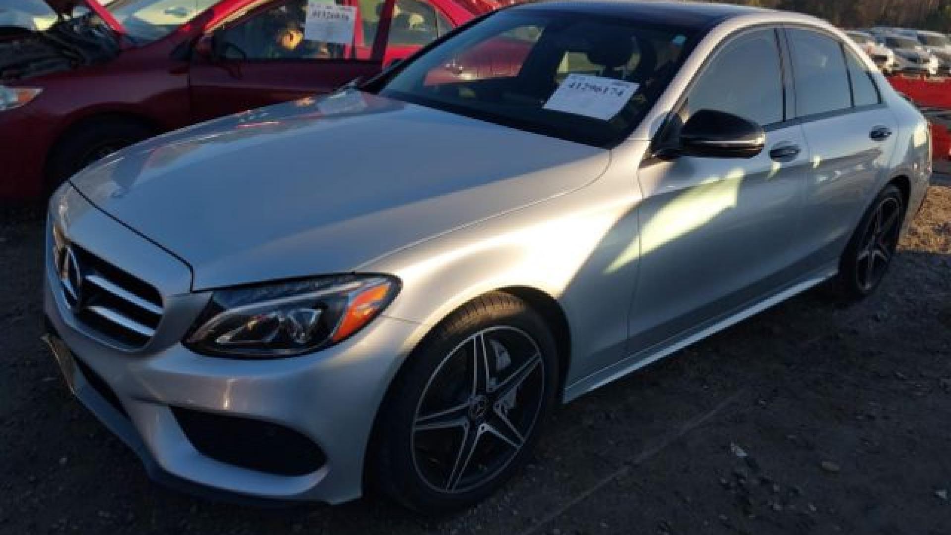 Mercedes - C300 - 2017 - Silver - 41296174
