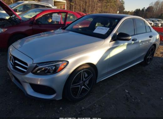 Mercedes - C300 - 2017 - Silver - 41296174