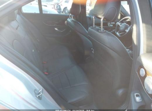 Mercedes - C300 - 2017 - Silver - 41296174