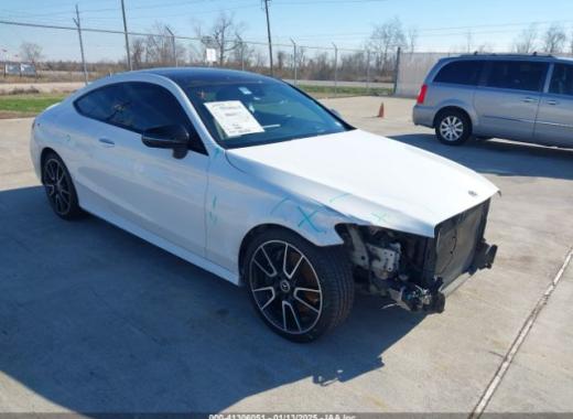 Mercedes - C300 - 2019 - White - 41306051