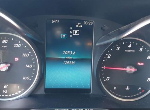 Mercedes - C300 - 2019 - White - 41306051