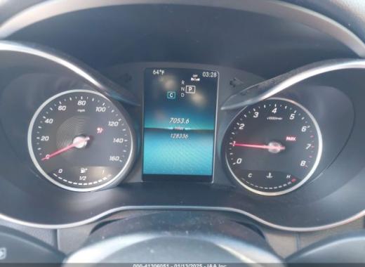 Mercedes - C300 - 2019 - White - 41306051