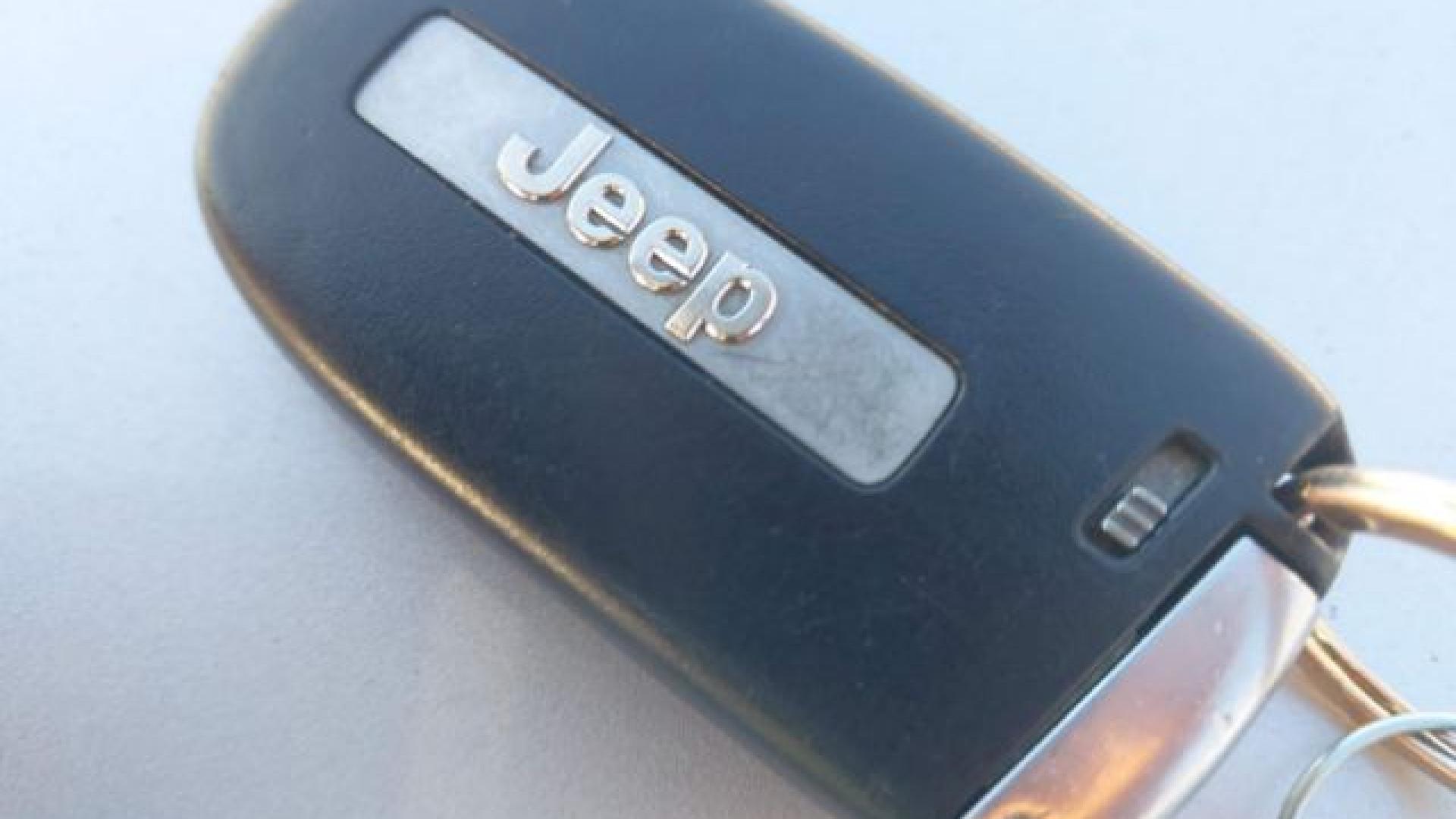 Jeep  - Grand Cherokee - 2017 - Grey - 41330809