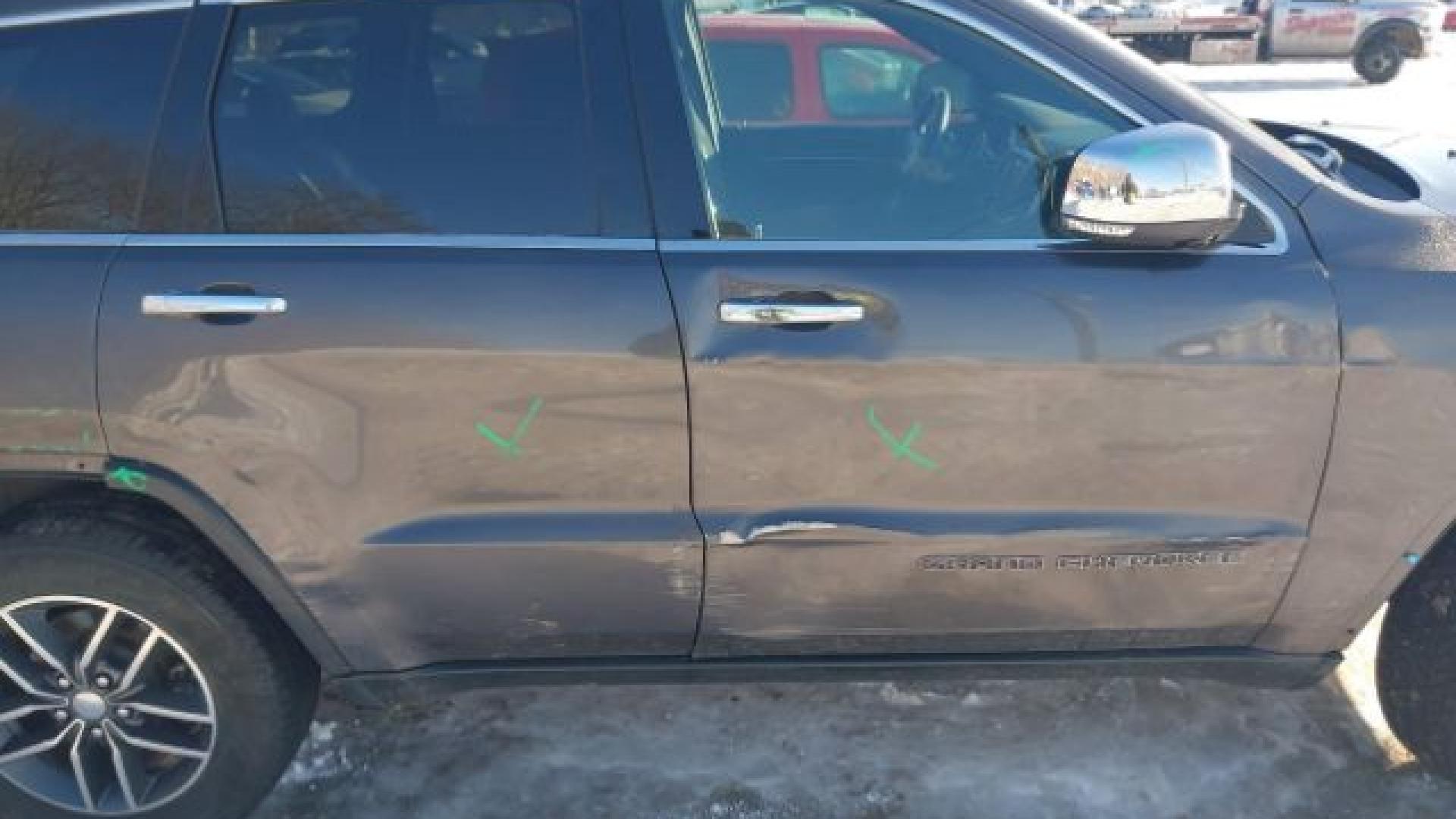 Jeep  - Grand Cherokee - 2017 - Grey - 41330809