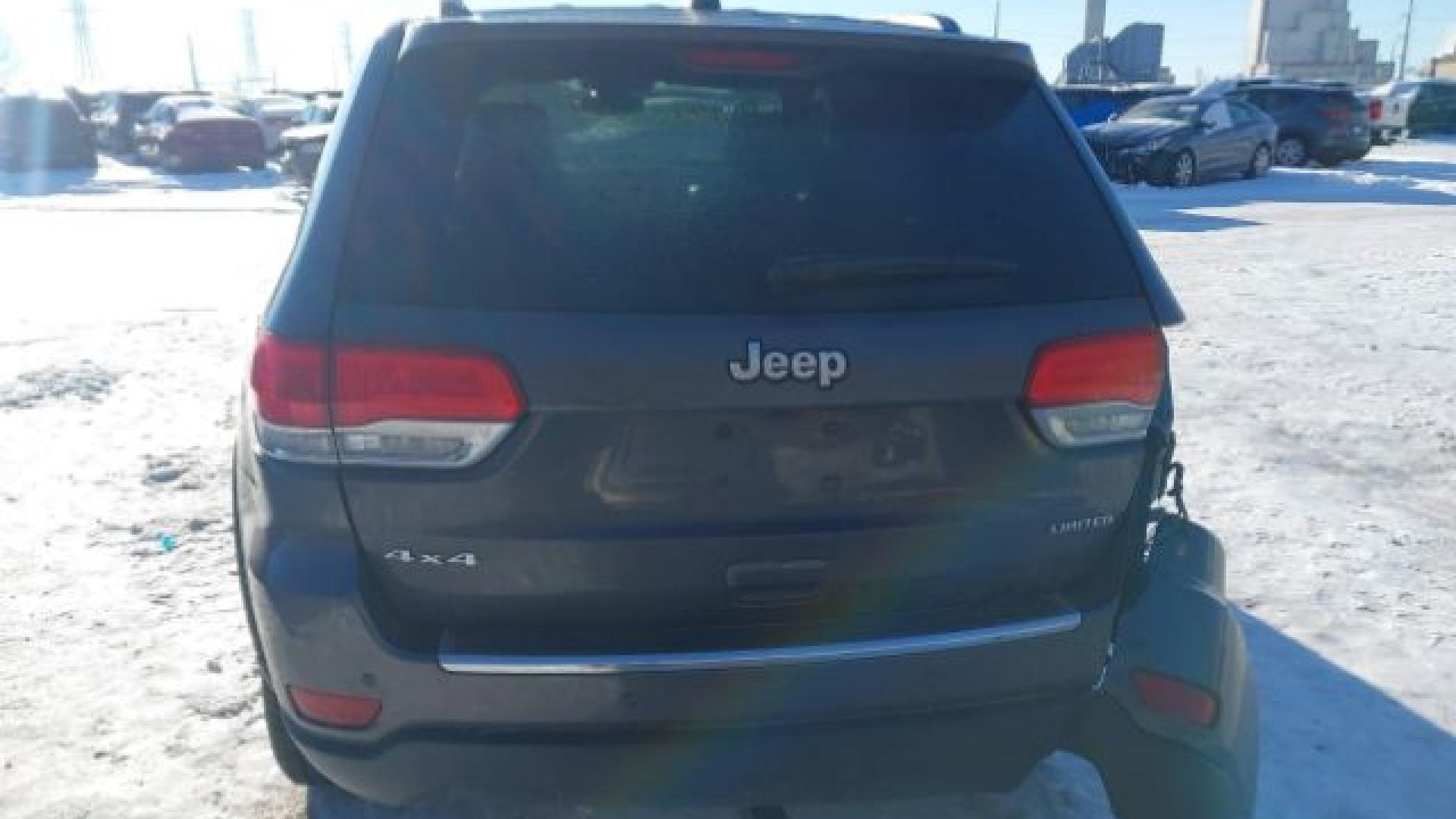 Jeep  - Grand Cherokee - 2017 - Grey - 41330809